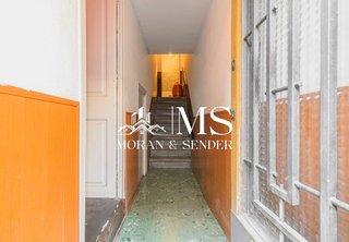 Casa adosada en venta en Centre en Rubí