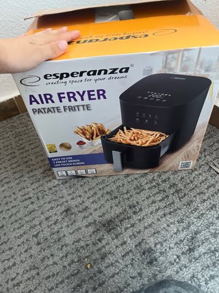 Freidora de aire negra