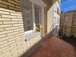 Piso en venta en Universidad - Los Lirios en Logroño