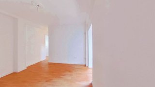 Piso en venta en Tres Huertas - El Torrejón - El Cerezo en Sevilla