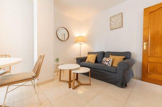 Piso en venta en La Carihuela en Torremolinos