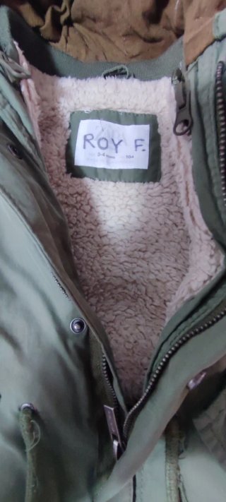 Chaqueta niño Zara verde con capucha