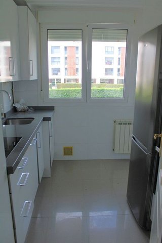 Piso en venta en Valdenoja - La Pereda en Santander