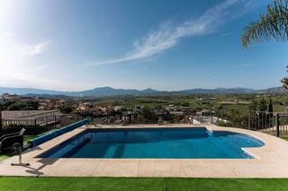 Chalet en venta en Coín