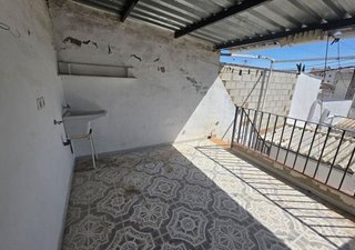 Casa adosada en venta en Lucena