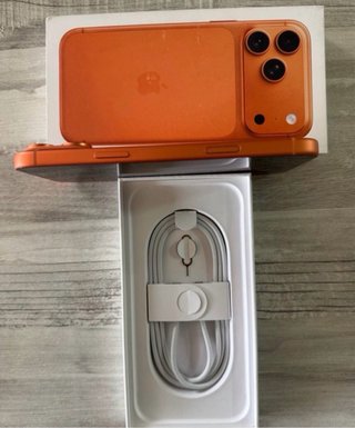 iPhone 17 Pro Max Naranja
