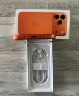 iPhone 17 Pro Max Naranja