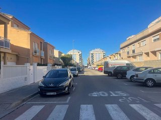 Casa adosada en venta en Oliva pueblo en Oliva