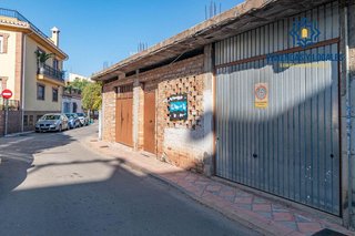 Chalet en venta en Avda. De los Ogíjares en Armilla