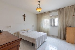Chalet en venta en Iznalloz
