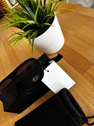 Gafas de sol pantalla Zara negras