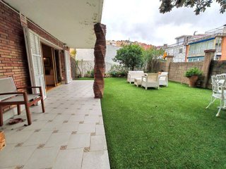 Piso en venta en La Font d'en Fargues en Barcelona