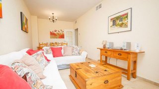 Piso en venta en Puerto de la Duquesa en Manilva