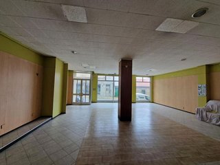 Local comercial en venta en Boiro