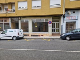 Local comercial en venta en Boiro