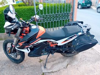 KTM 890 Adventure R