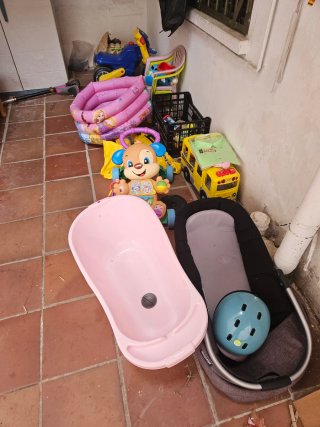 Juguetes en general, Tren Infantil, piscinas etc