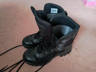Botas Haix Gore-Tex Negras
