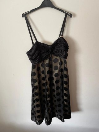 Vestido fiesta cóctel negro lunares