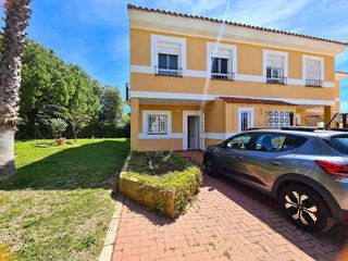 Casa pareada en venta en La Duquesa en Manilva