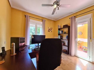 Casa pareada en venta en La Duquesa en Manilva
