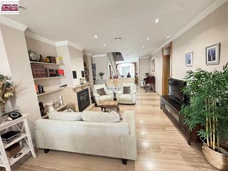 Chalet en venta en Benifaió