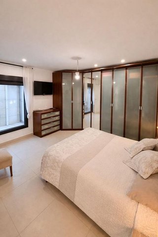 Chalet en venta en Vistahermosa en Alicante