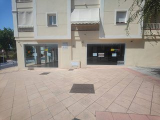 Local comercial en alquiler en Almijara - Capistrano - Cueva de Nerja en Nerja