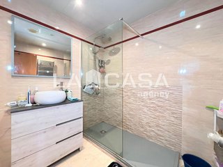 Piso en venta en Artigas - Llefià en Badalona