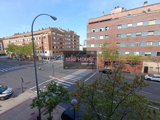 Piso en venta en Portillejo - Valdegastea en Logroño