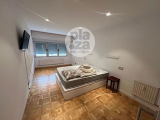 Piso en venta en Plaza España - Villa Pilar - Reyes Católicos - Vadillos en Burgos
