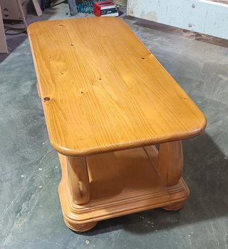 Mesa de centro de madera natural