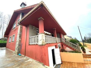 Chalet en venta en Boiro