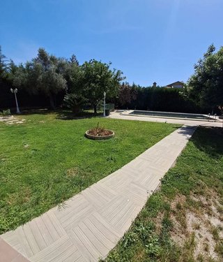 Chalet en venta en Palomares del Río