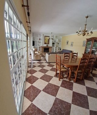 Chalet en venta en Palomares del Río
