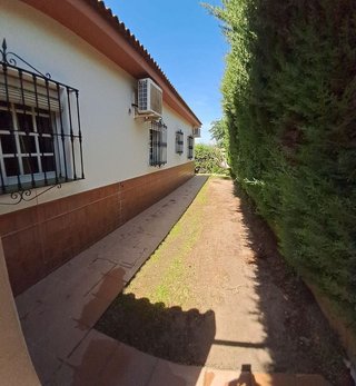 Chalet en venta en Palomares del Río