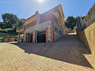 Chalet en venta en Urbanitzacions en Bigues i Riells