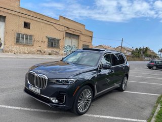 BMW X7 2021