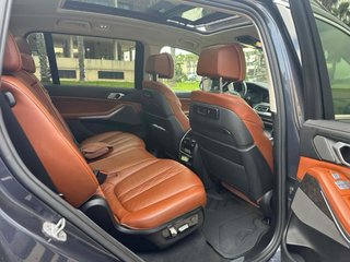 BMW X7 2021