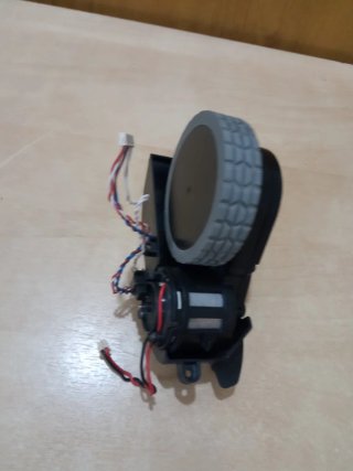 Rueda ESSENTIAL Roomba