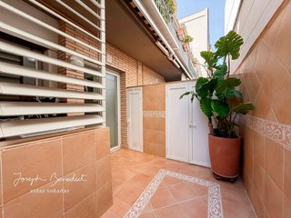 Casa adosada en venta en Santa Eulàlia en Hospitalet de Llobregat, L´