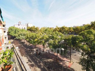 Piso en venta en Artigas - Llefià en Badalona