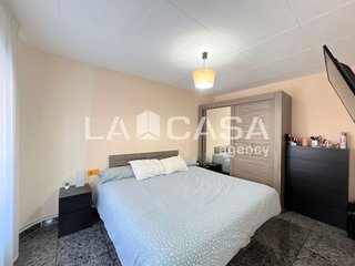 Piso en venta en Artigas - Llefià en Badalona