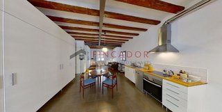 Piso en venta en El Raval en Barcelona