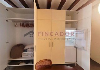 Piso en venta en El Raval en Barcelona