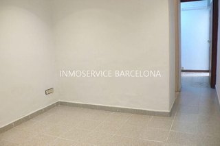 Casa adosada en venta en El Camp de l'Arpa del Clot en Barcelona
