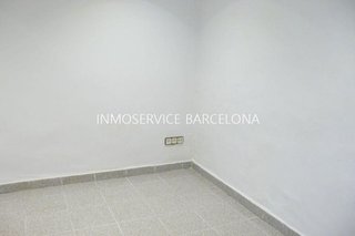 Casa adosada en venta en El Camp de l'Arpa del Clot en Barcelona