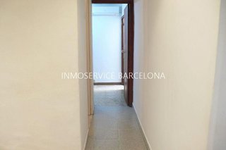 Casa adosada en venta en El Camp de l'Arpa del Clot en Barcelona