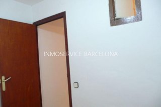 Casa adosada en venta en El Camp de l'Arpa del Clot en Barcelona