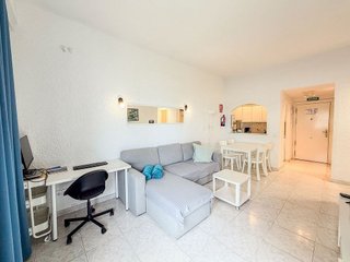 Piso en venta en Playa de la Fontanilla en Marbella